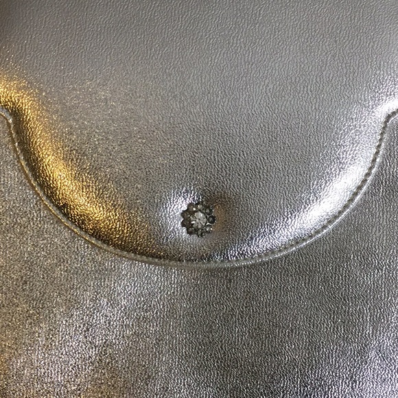 Beautiful, Versatile Silver Evening Bag - Picture 4 of 6